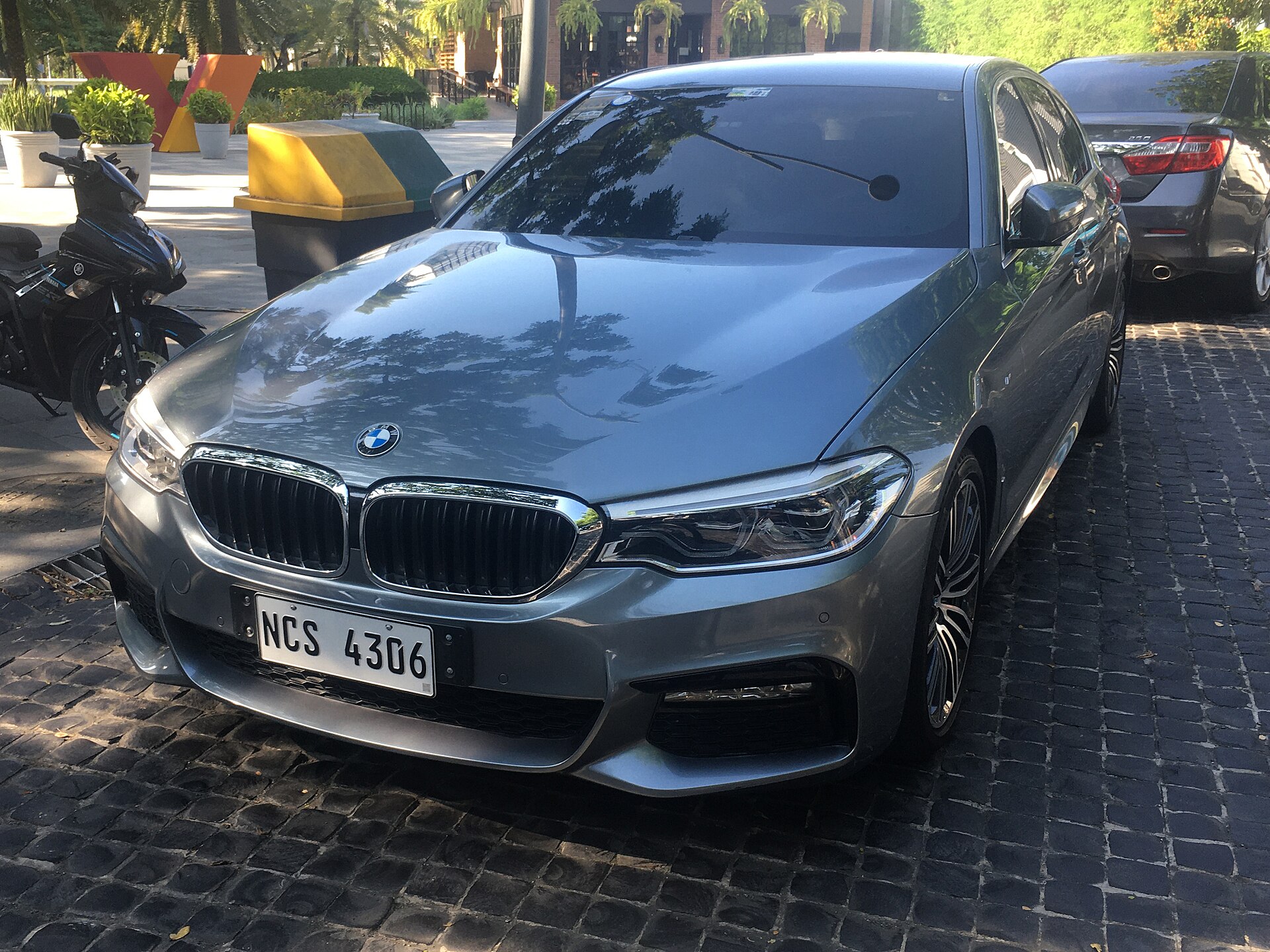 BMW 5 Series (Sedan / Touring) G30 / G31 (2017–2023)