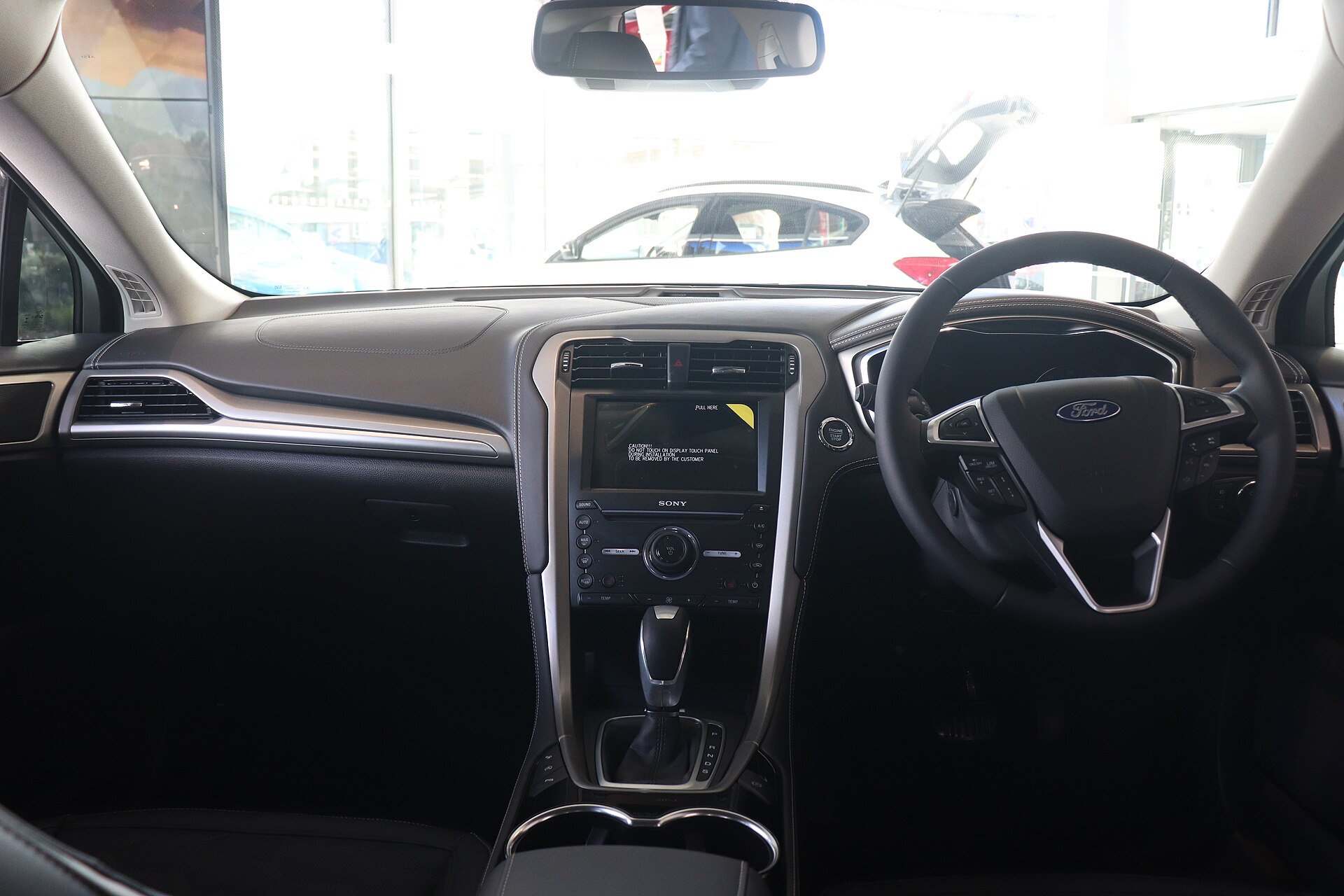 Ford Mondeo (sedan / liftback / estate) Mk5 (CD391) (2014–2022) – interior