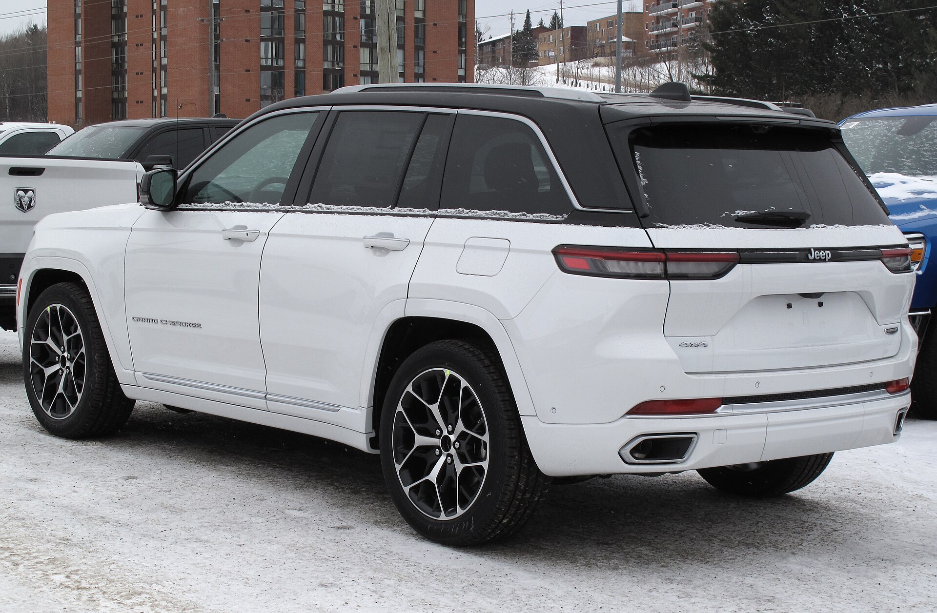 Jeep Grand Cherokee V (2021–) – rear view