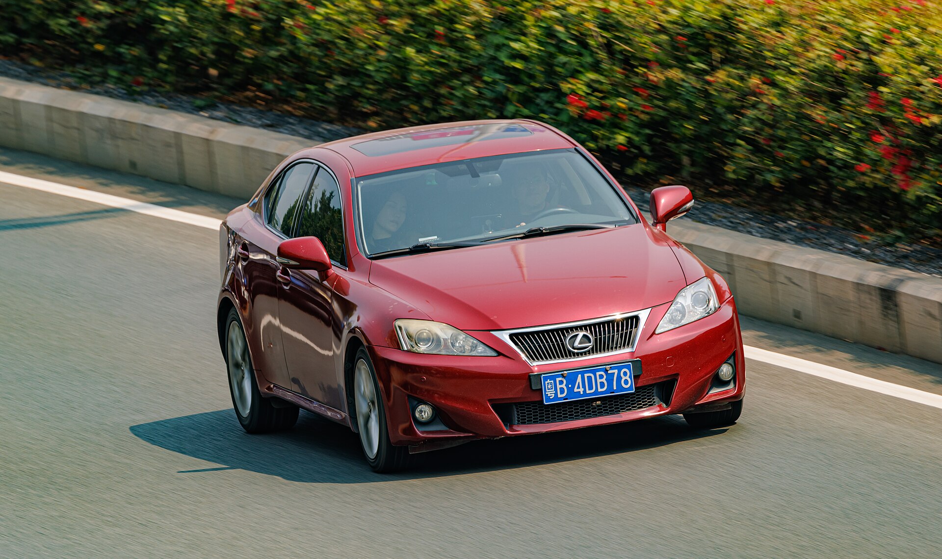 Lexus IS XE20 (2005–2013)