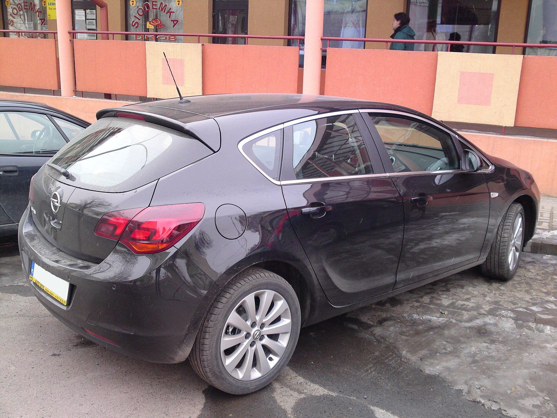 Opel Astra (hatchback / sedan / Sports Tourer) J (Astra IV) (2009–2015) – side profile