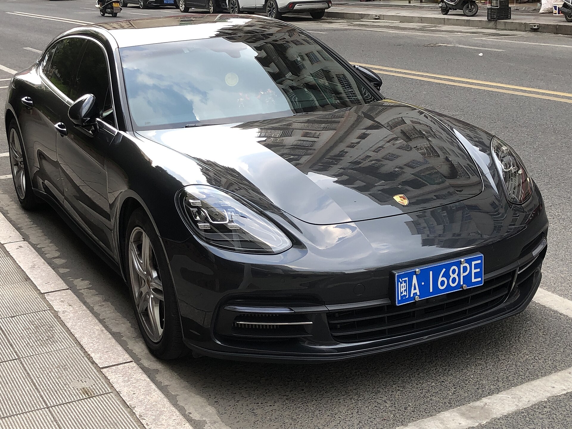 Porsche Panamera 971 (2016–2023)