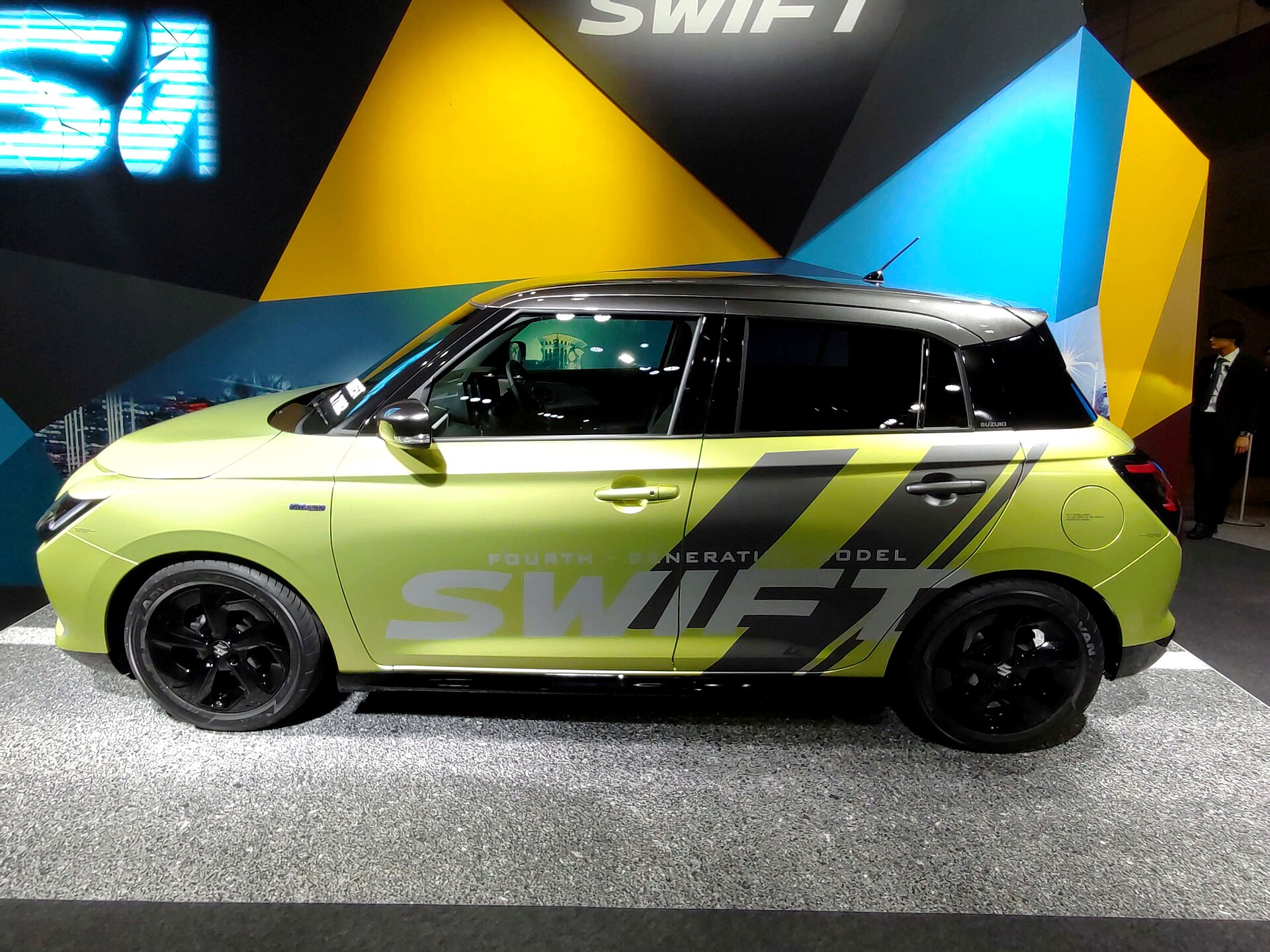 Suzuki Swift VII (2024–) – side profile