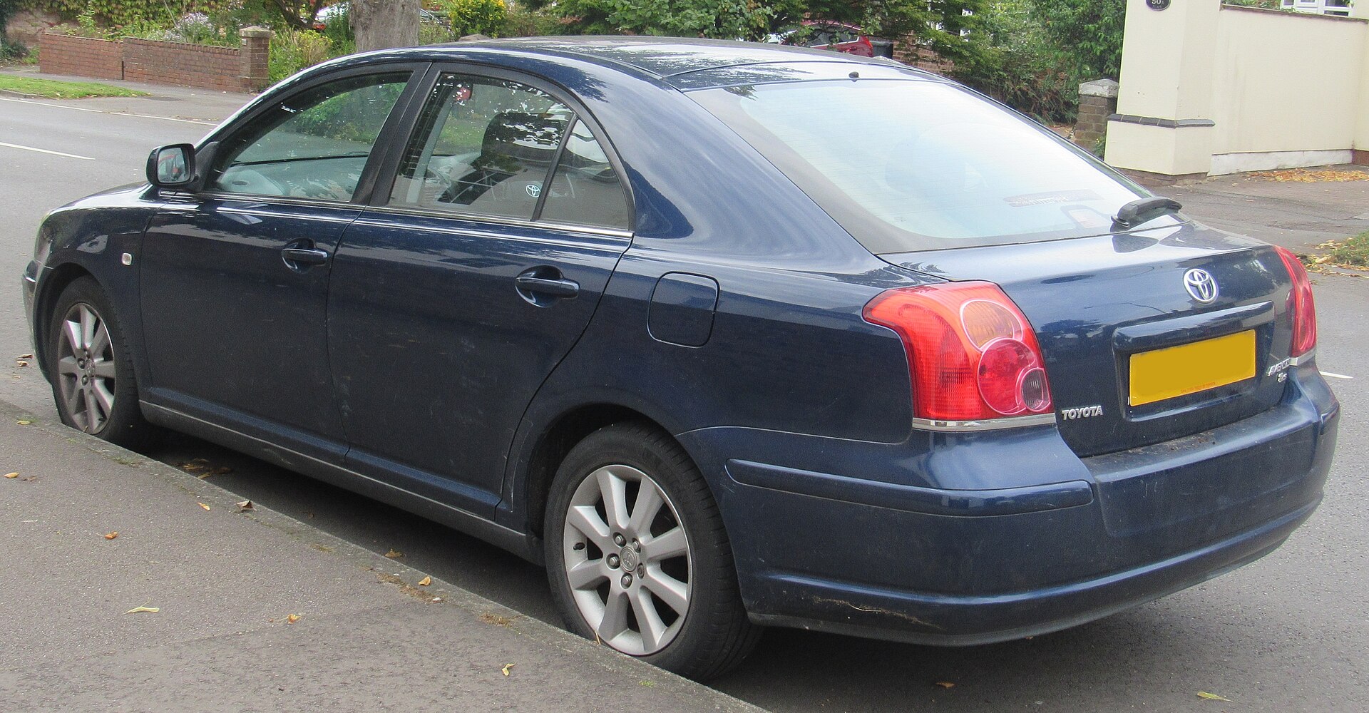 Toyota Avensis (sedan / Wagon) T25 (2003–2008) – rear view