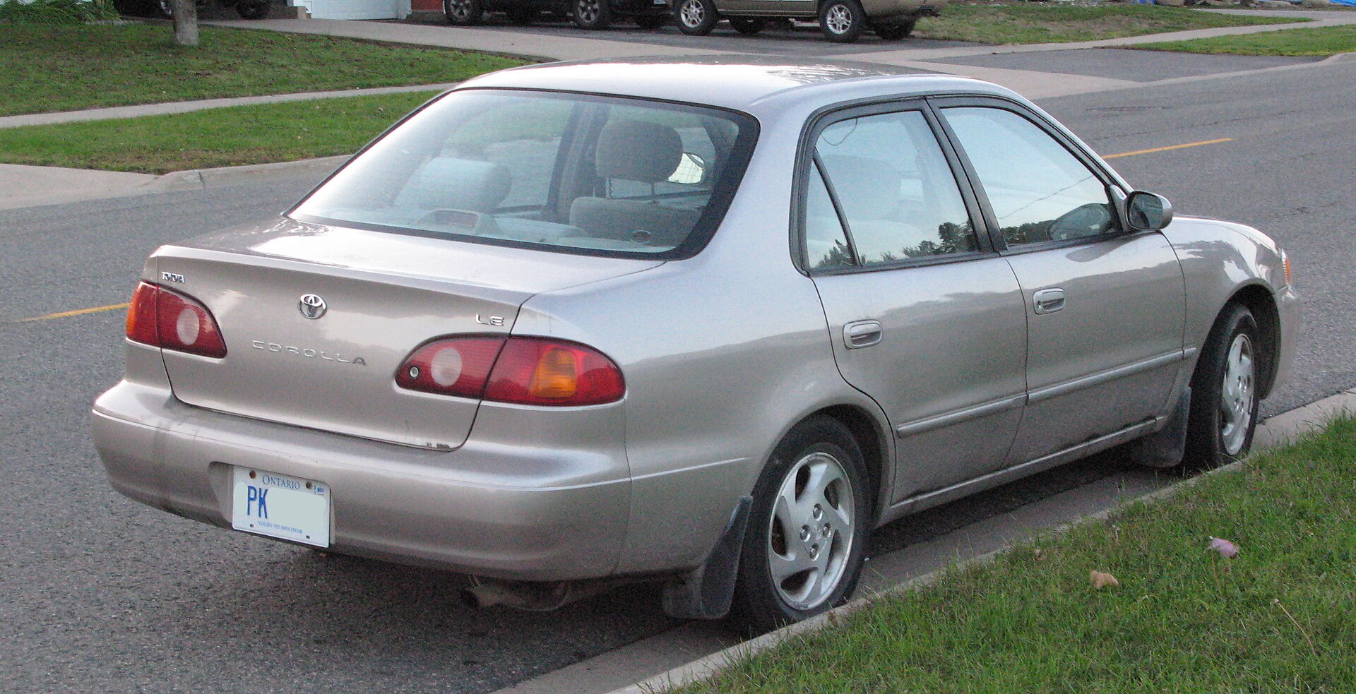 Toyota Corolla (hatchback / sedan / Touring Sports) E12 (2001–2007) – rear view